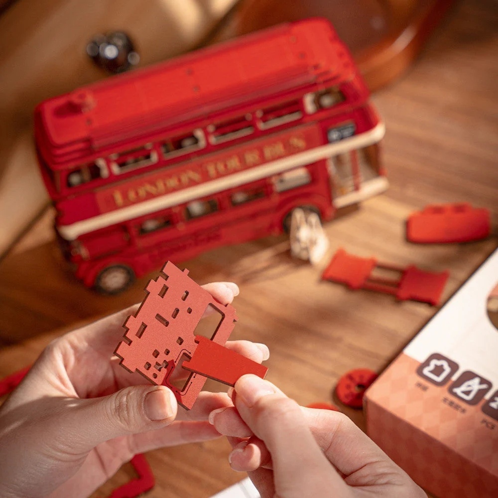 3D Puzzle - London Tour Bus - Image 9