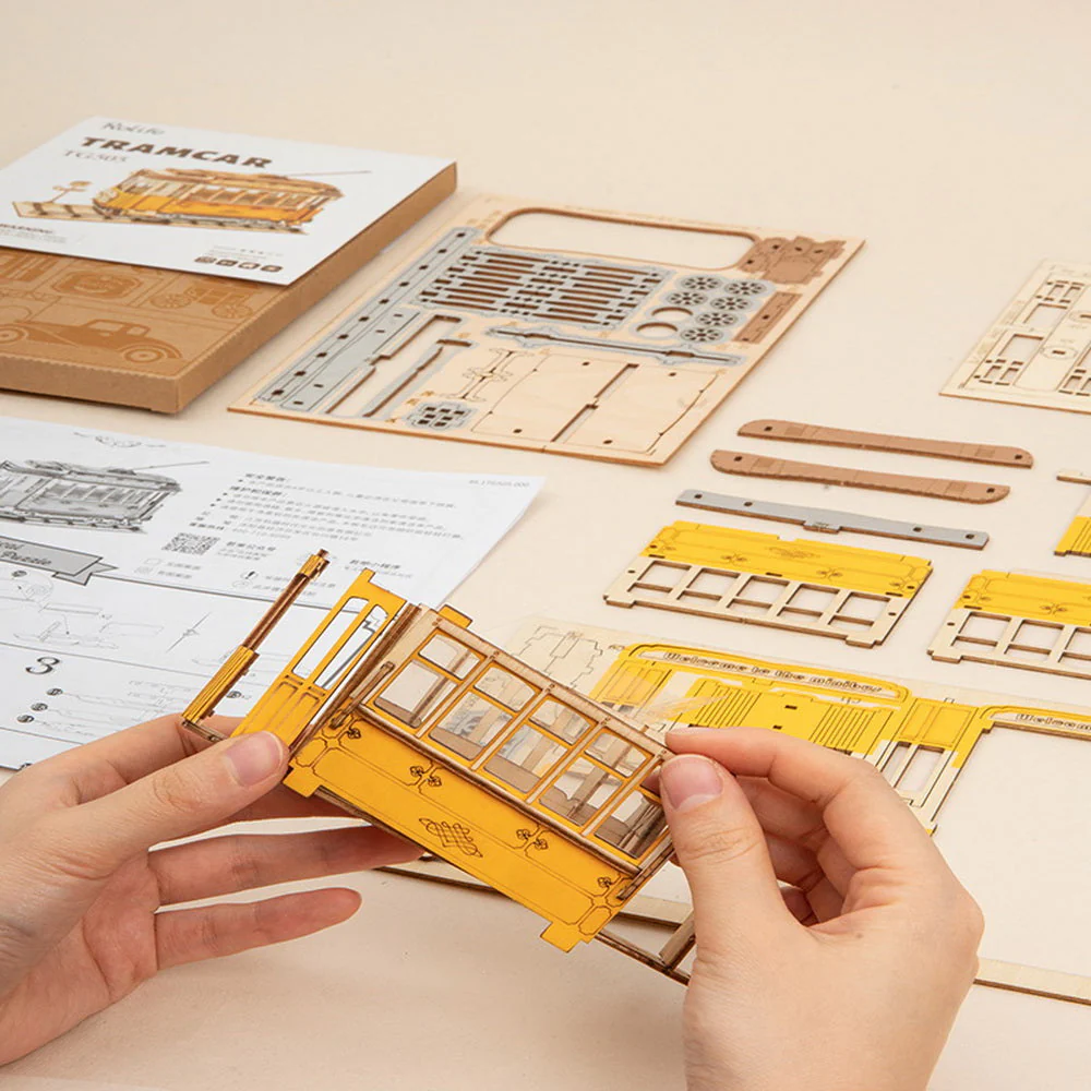 3D Puzzle - Tram - Image 6