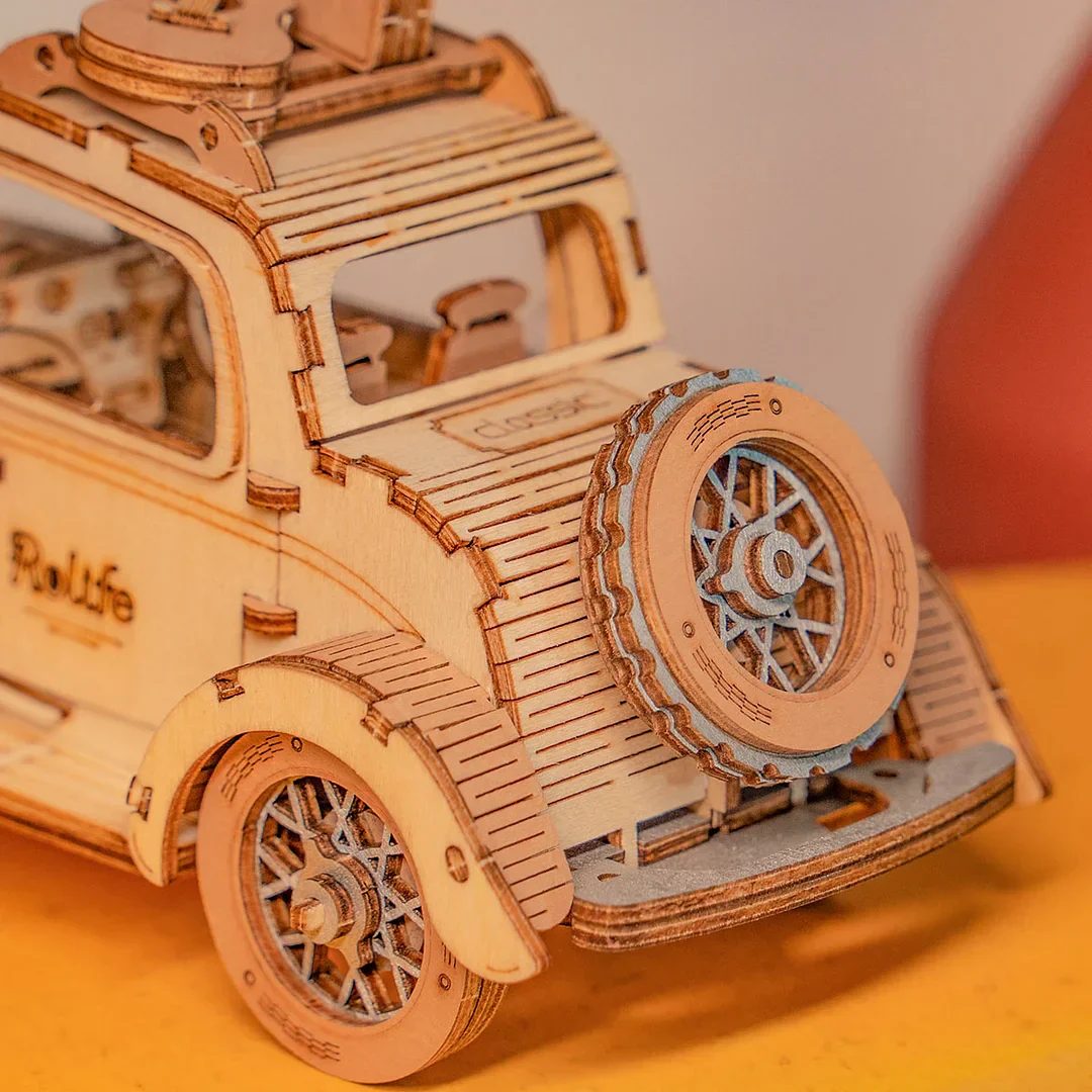 3D Puzzle - Vintage Car - Image 2