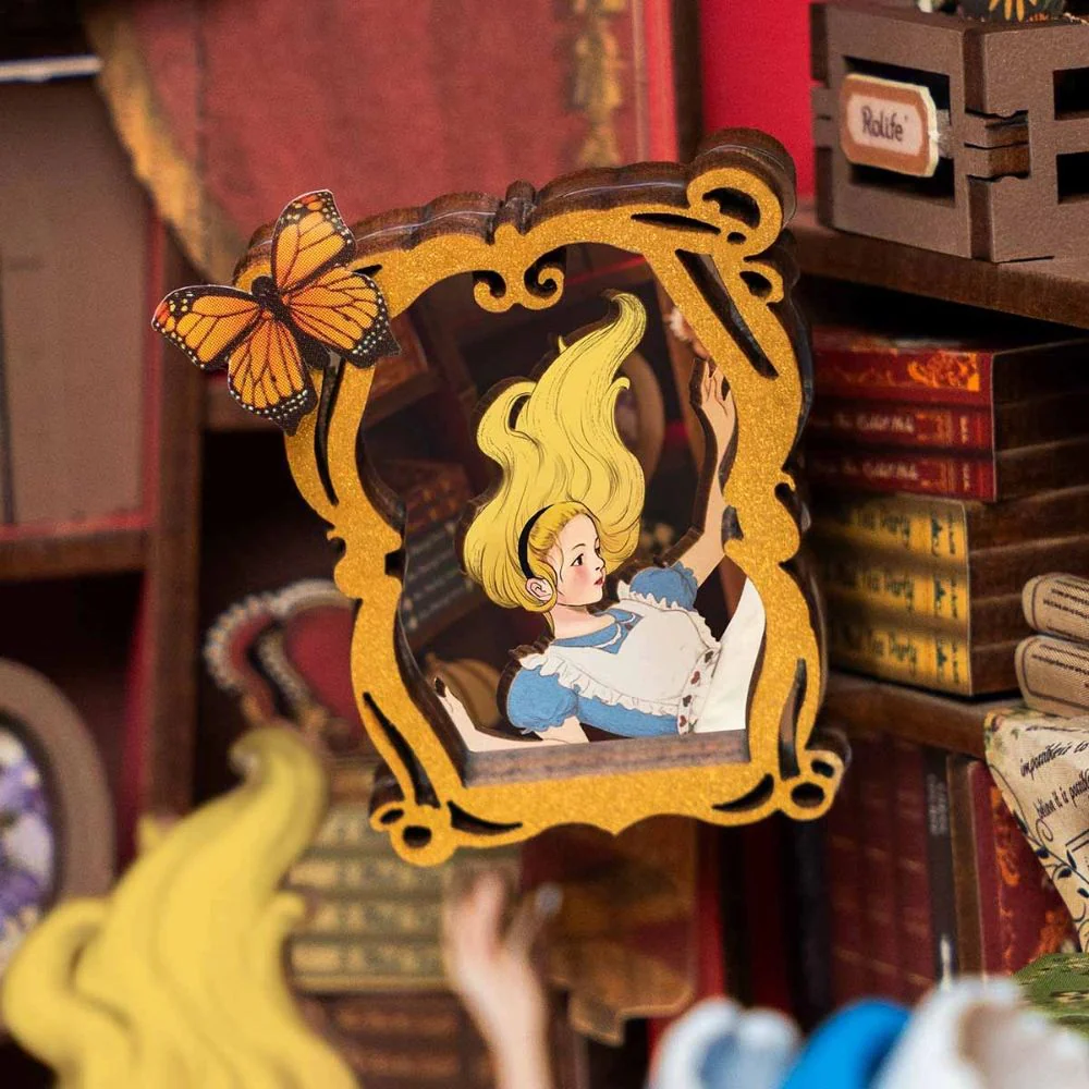 DIY Book Nook kit - Alice Adventure - Image 6