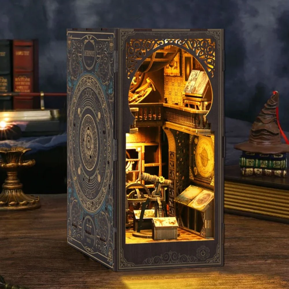 DIY Book Nook Kit - Museum of Astronomy