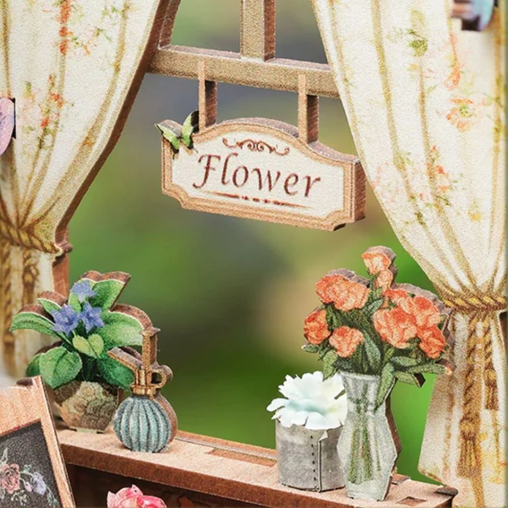 Miniature House - Blossom Florists - Image 8