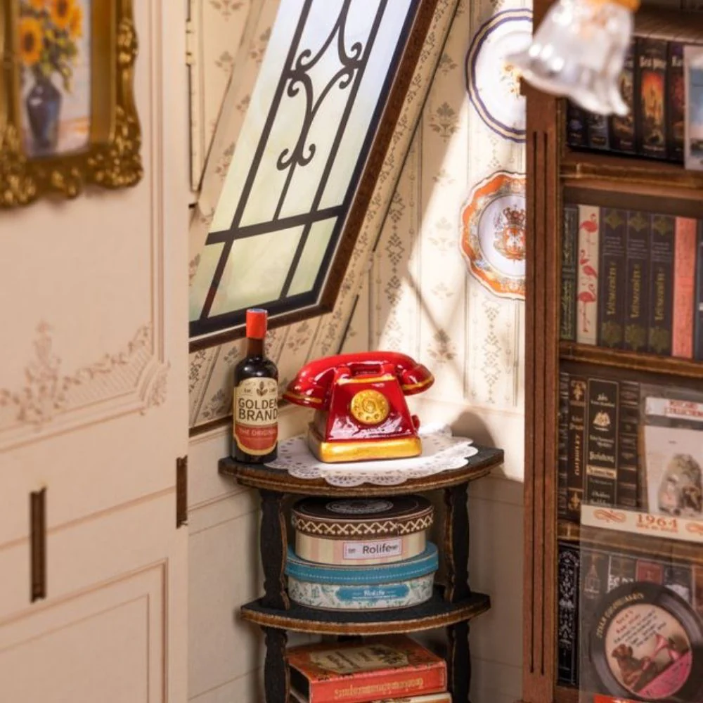 Miniature House - Catherine's Living Room - Image 7