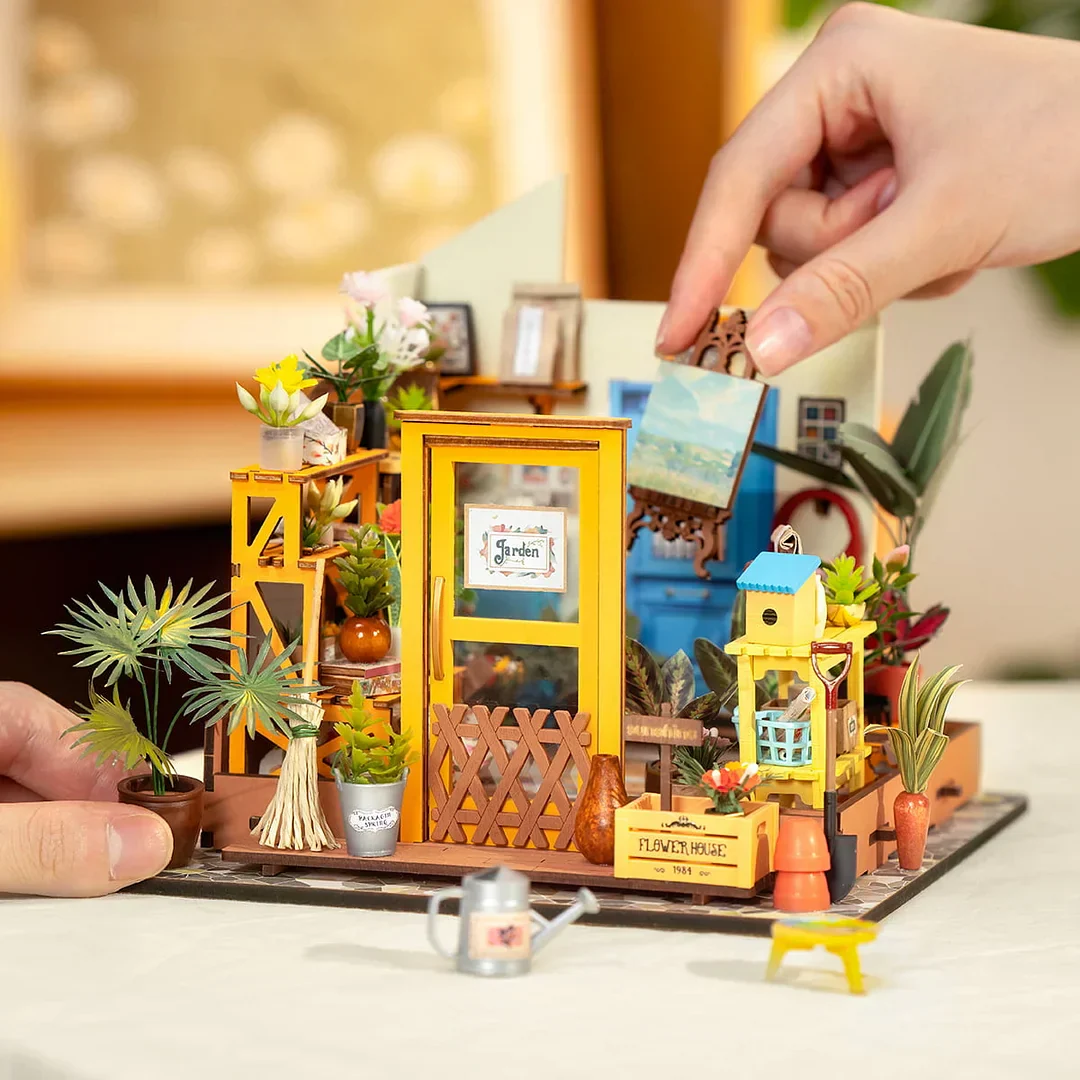 Miniature House - Cathy's Flower House - Image 3