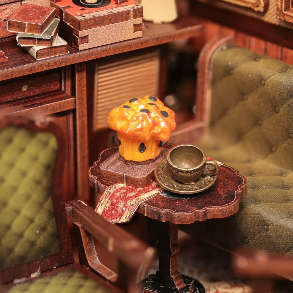 Miniature House - Corner Coffee Shop - Image 9