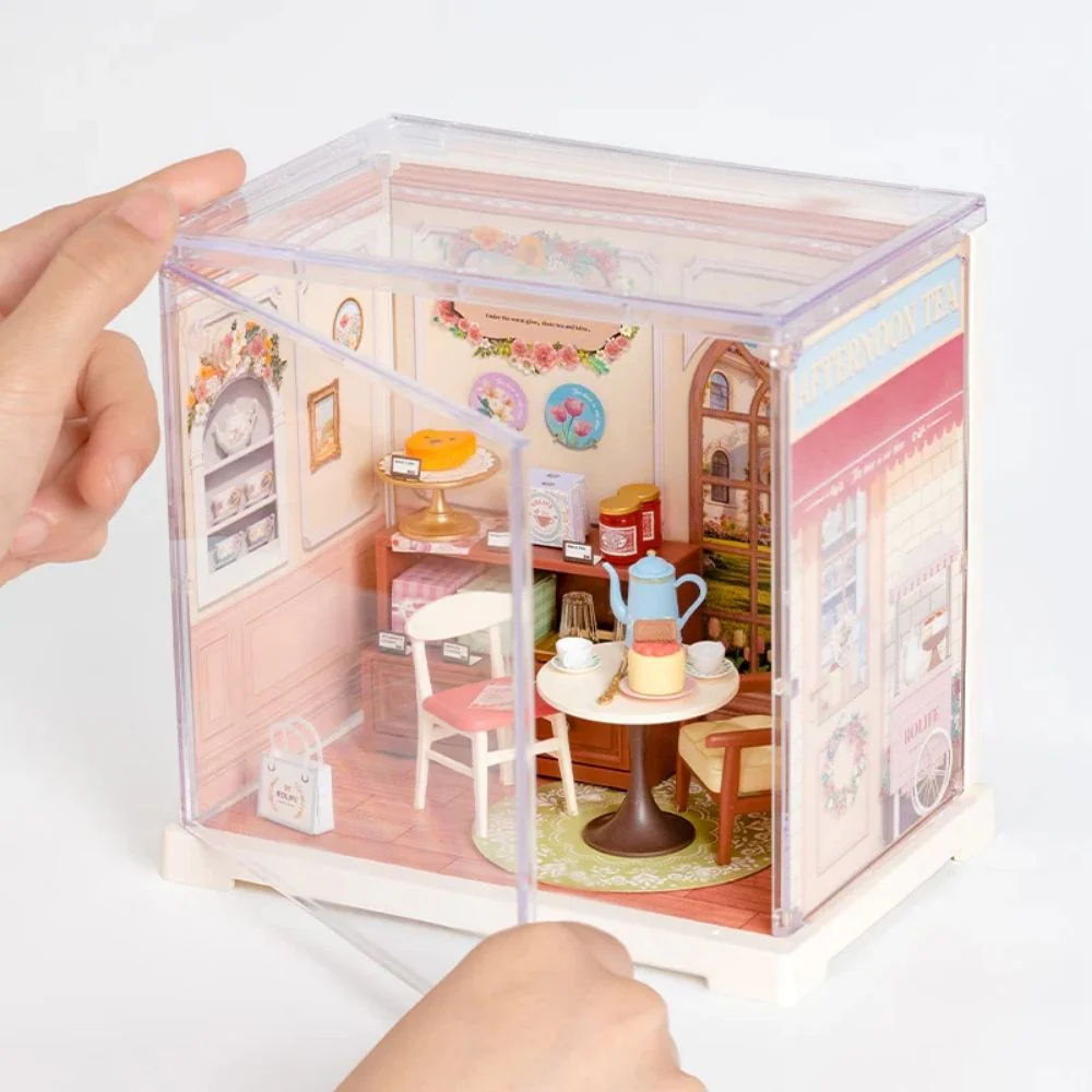 Miniature House - Honey Tea Lounge - Image 3