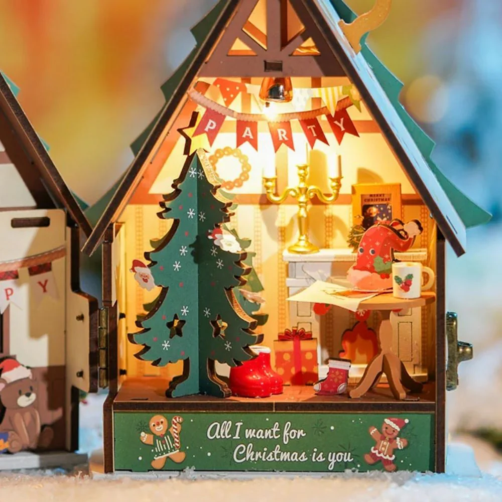 Miniature House - Twinkling Christmas House - Image 7