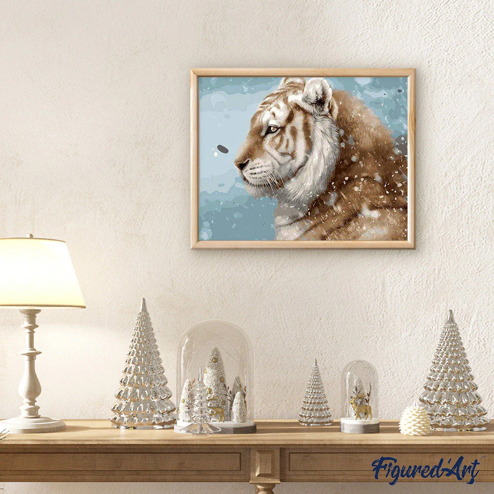 Tiger in the snow - Image 3
