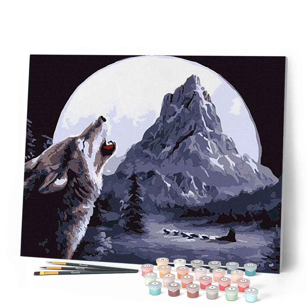 Wolf howling - Image 2